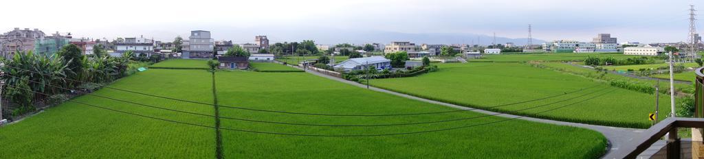 青田日光 羅東包棟民宿 Luodong Eksteriør bilde